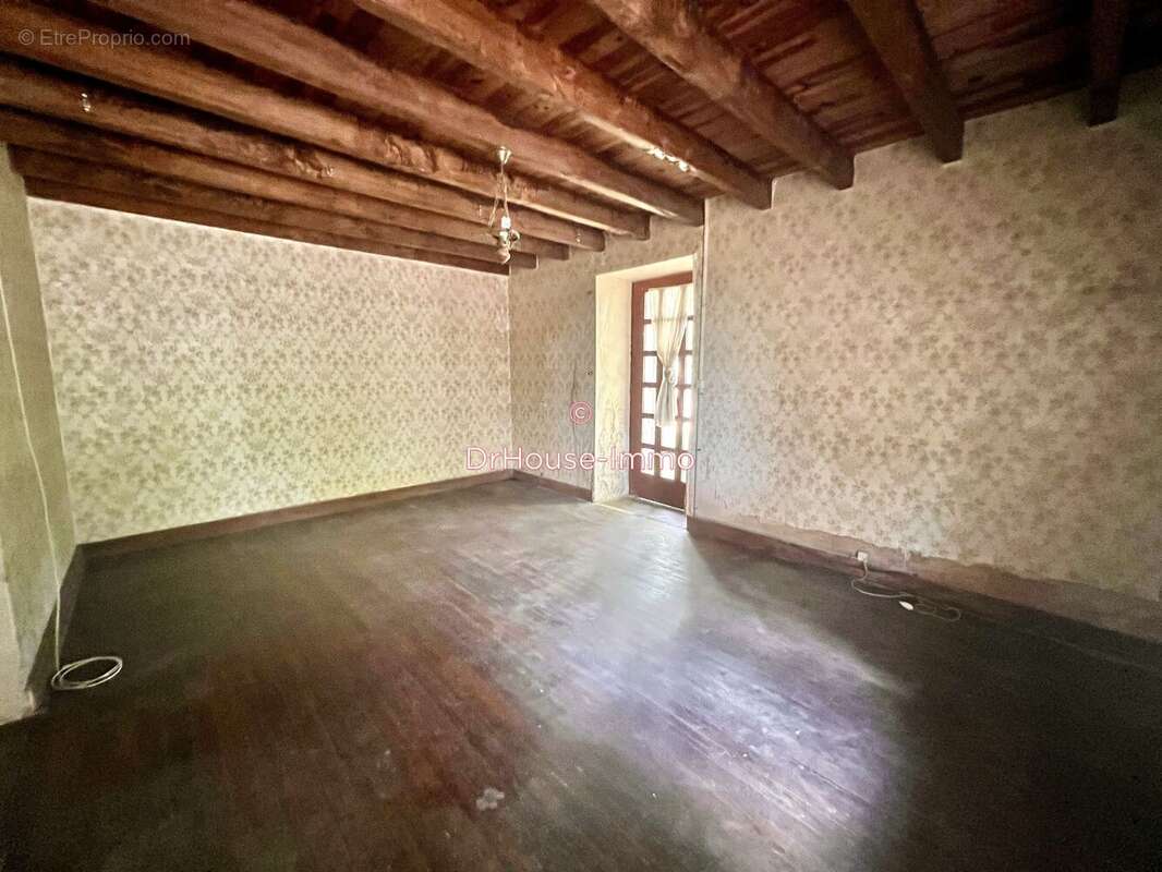 Maison à SAINT-MARTIN-DE-RIBERAC