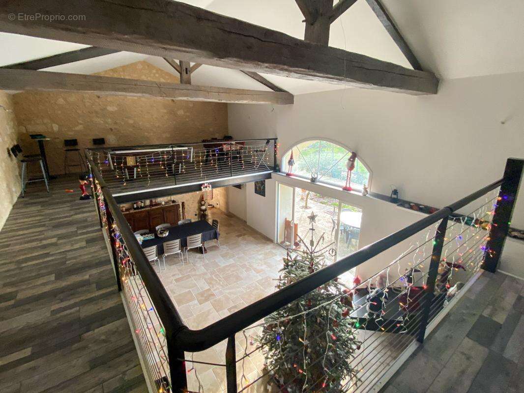 Maison à SAINT-GENES-DE-FRONSAC