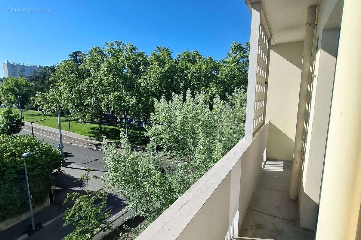 Appartement à LYON-9E