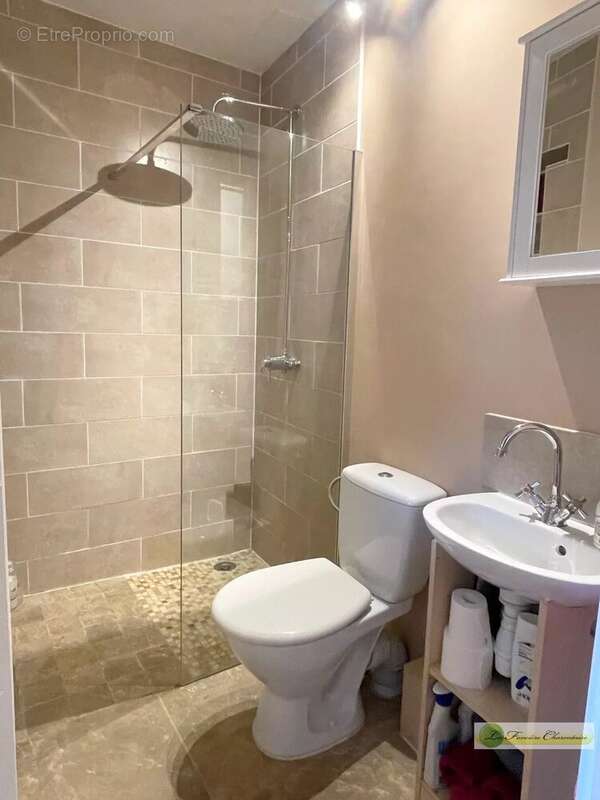 Maison à SAINT-FRAIGNE