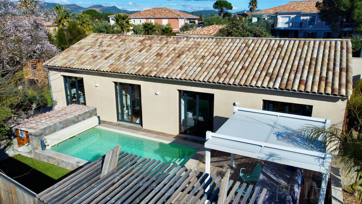 Maison à PUGET-SUR-ARGENS
