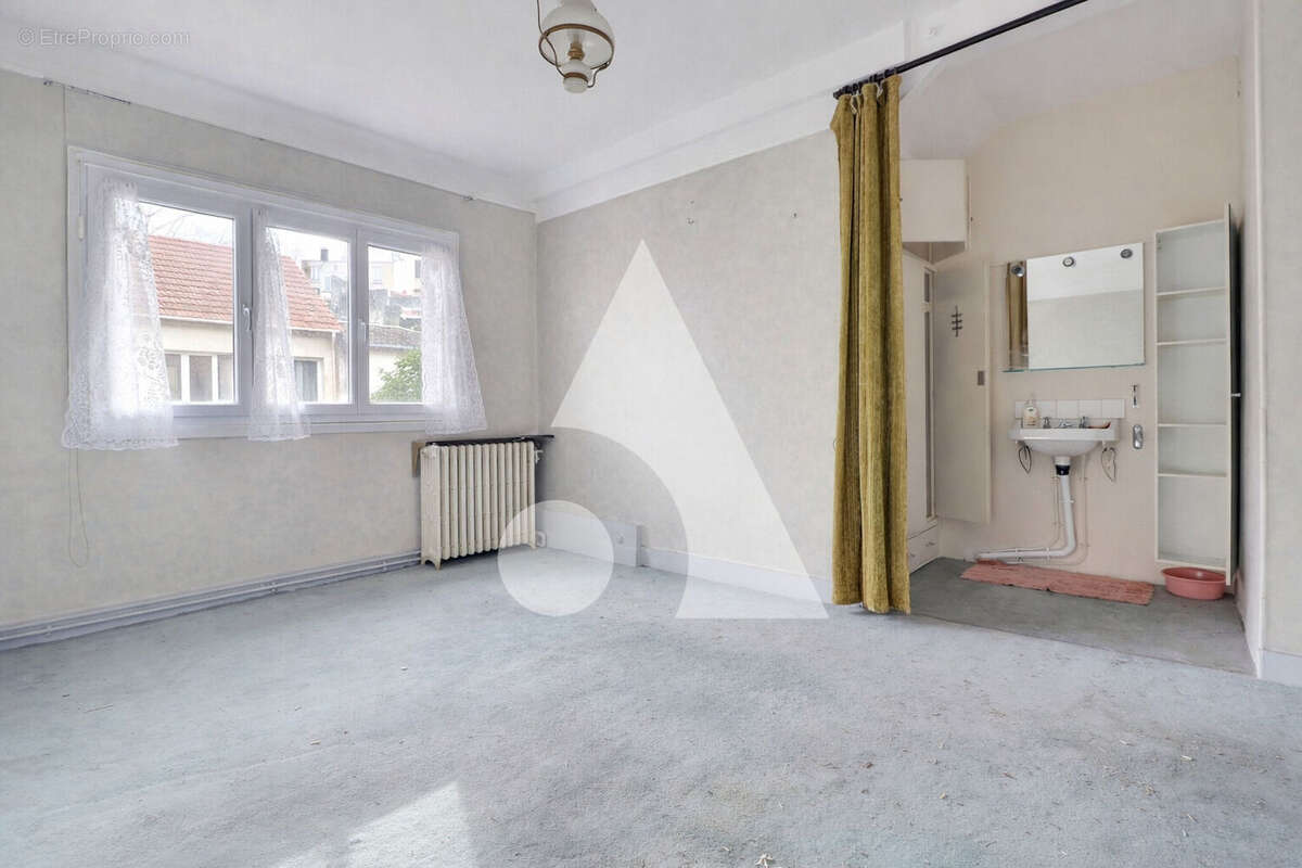 Maison Les Lilas 9 pièce(s) 230.44 m2 - photo 8