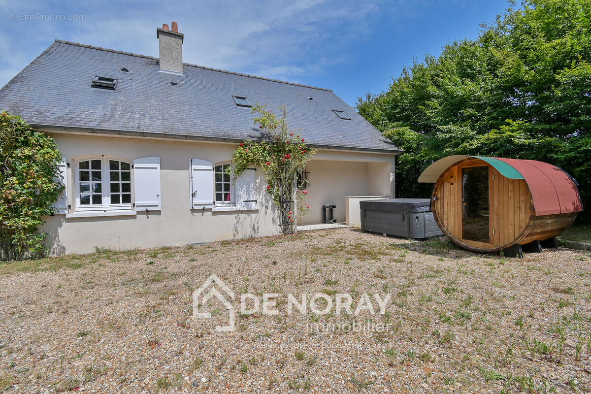 Propriété de 3 maisons + espace équestre sur 3,5 hectares - photo 10