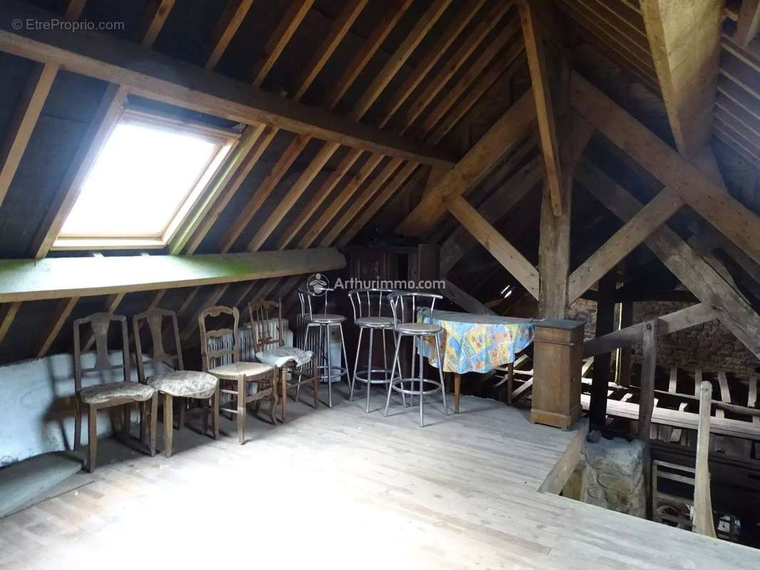 Maison à CHAMPSECRET