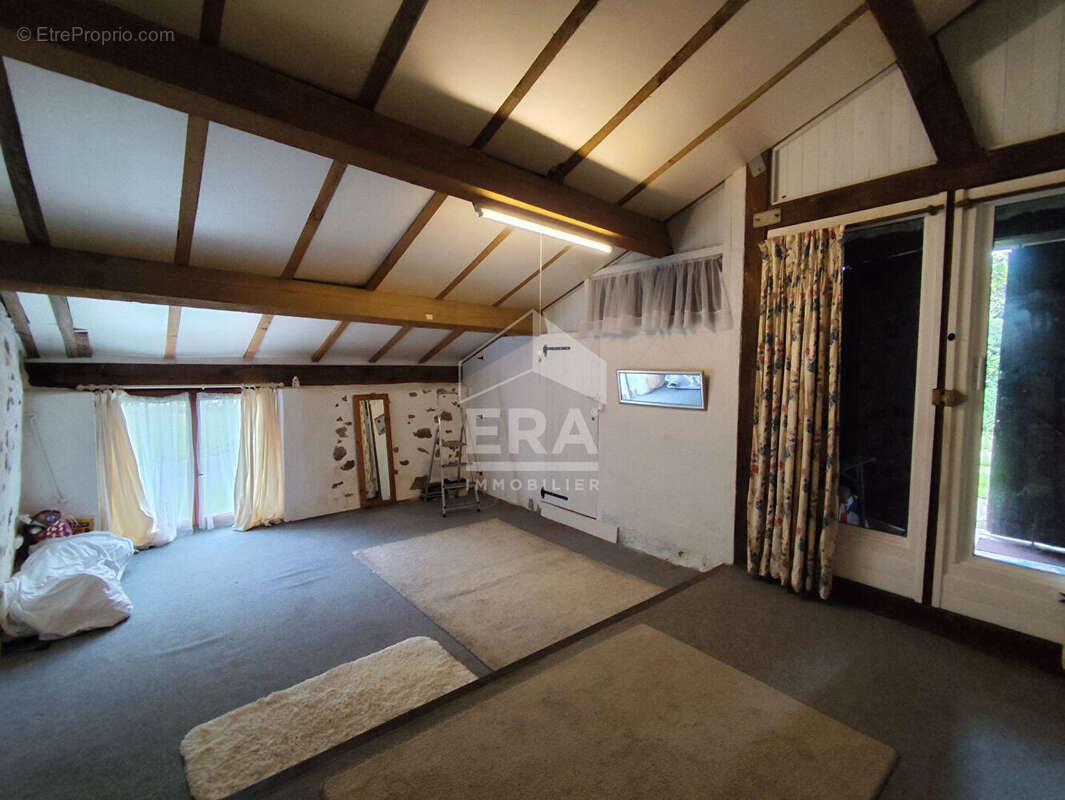 Maison à AVAILLES-LIMOUZINE