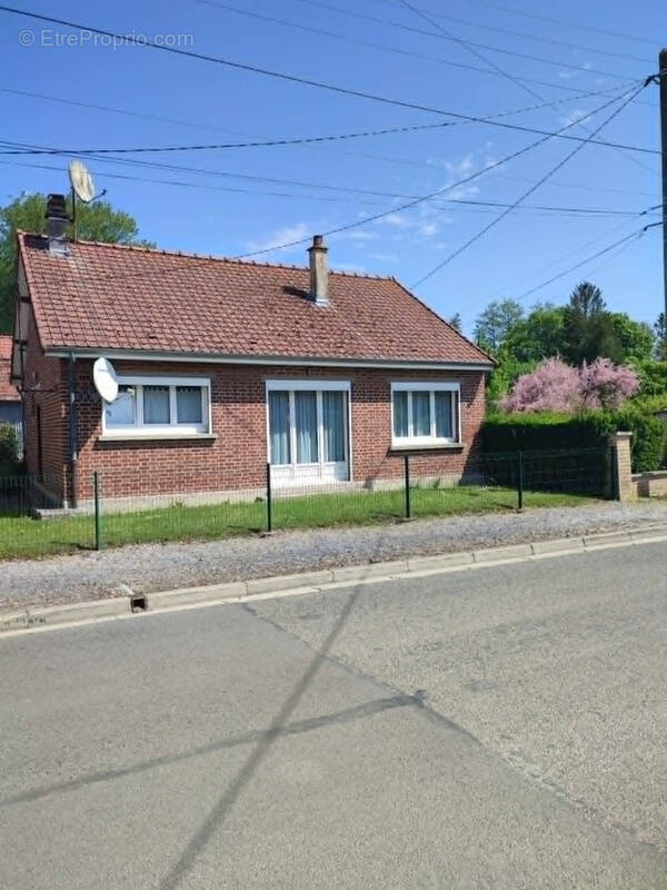 Maison à RIBEMONT-SUR-ANCRE