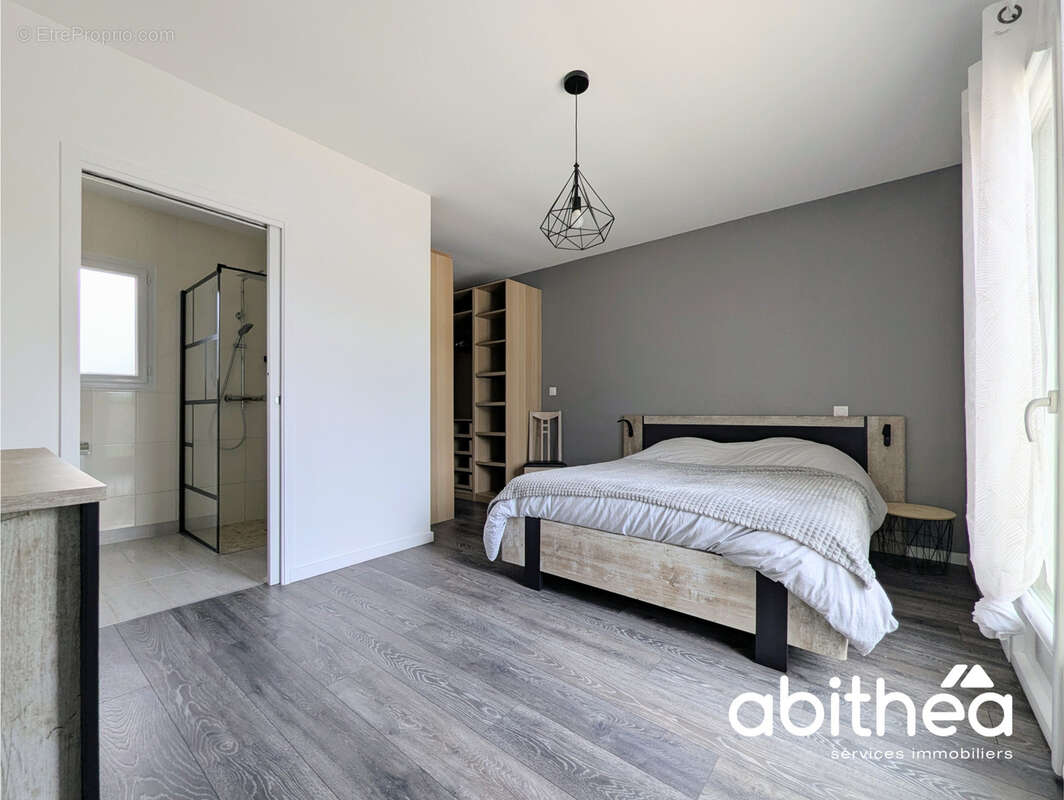 Maison à BOUNIAGUES