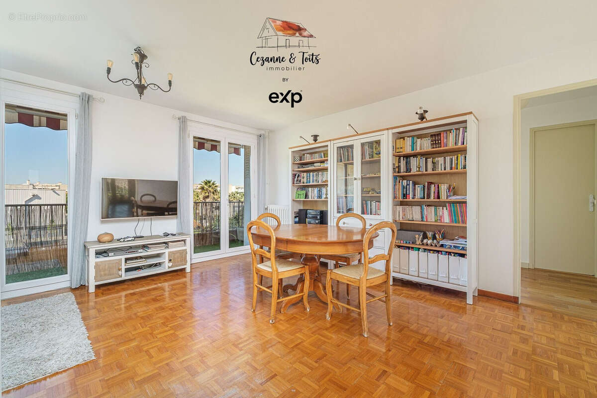 Appartement à MARSEILLE-9E