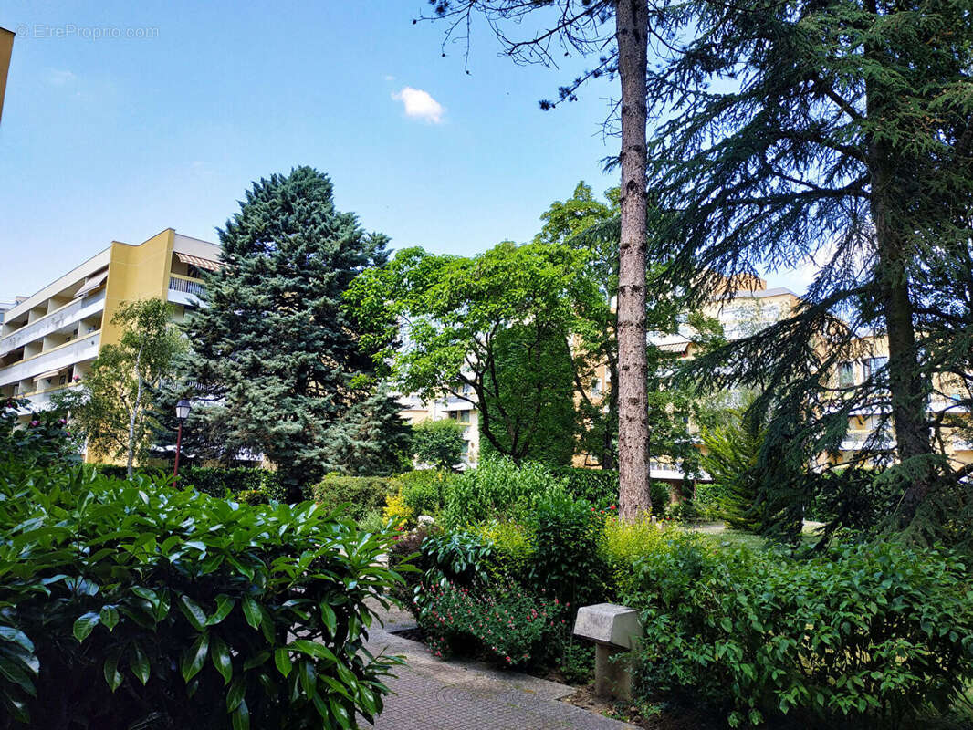 Appartement à ELANCOURT