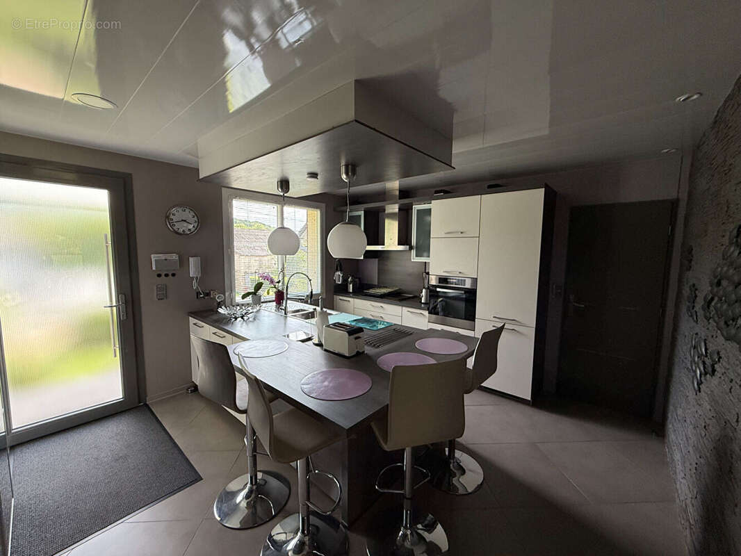 Maison à CHARLEVILLE-MEZIERES