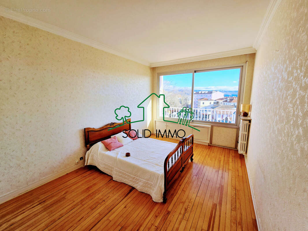 Appartement à AUBENAS