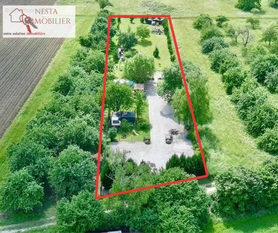 Terrain à SARREWERDEN