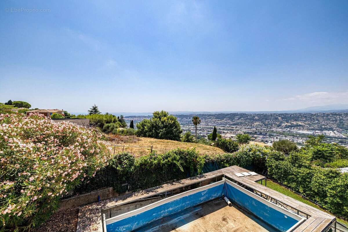 Nice - Fabron - Villa de 135 m2 - Terrain de 580m2 - Vue Mer et montagnes - photo 10