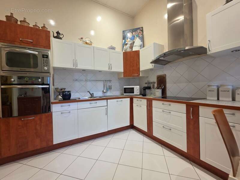 Appartement à GRUCHET-LE-VALASSE