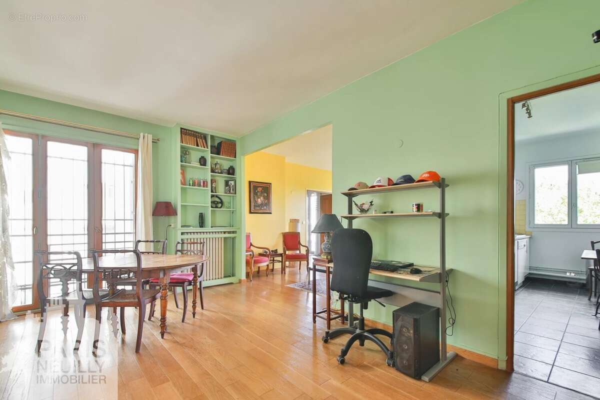 Appartement à NEUILLY-SUR-SEINE