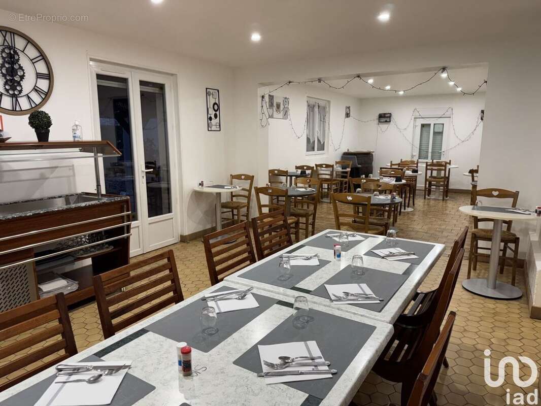 Photo 2 - Commerce à CONCHES-EN-OUCHE