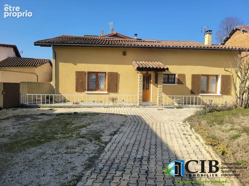 Maison à rénover avec grande dépendance sur terrain de 765 m2 env. - photo 4