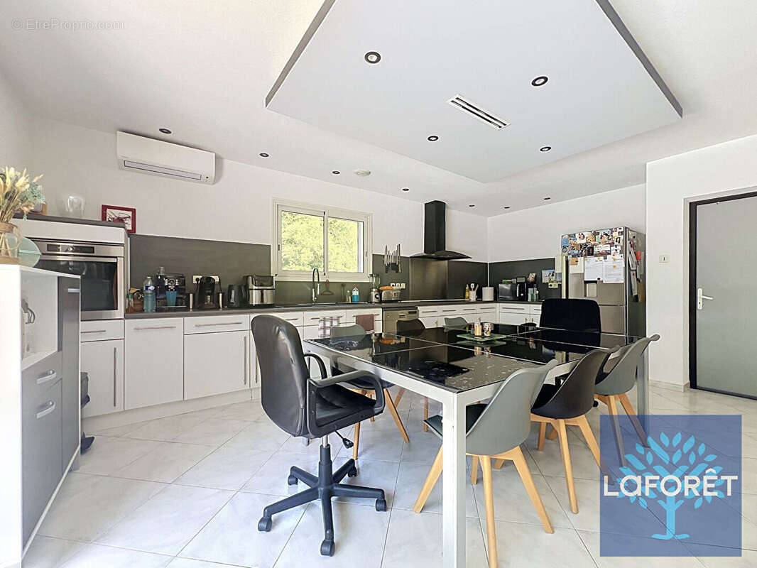 Maison 145m² - photo 6