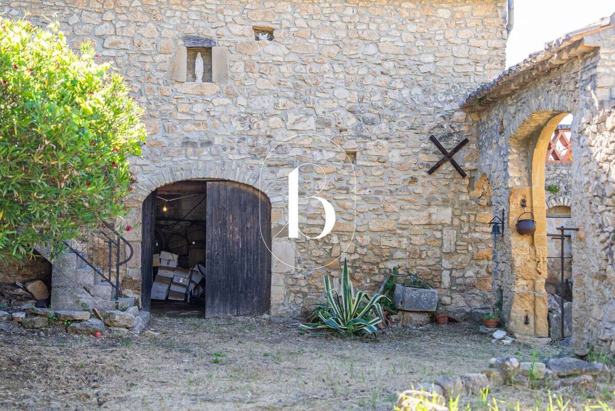 Maison à GOUDARGUES