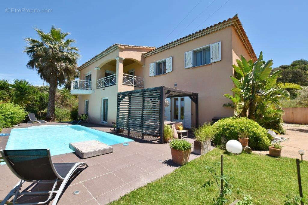 Maison à GROSSETO-PRUGNA