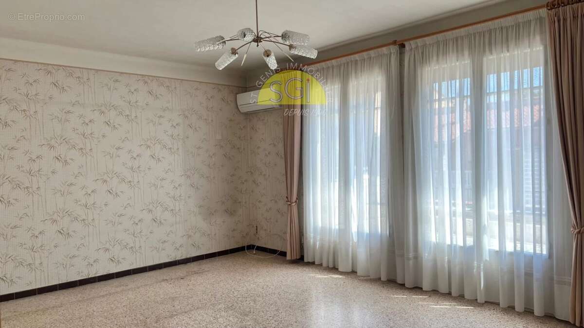 Villa de Plain-pied sur 250 m2 de terrain - photo 6