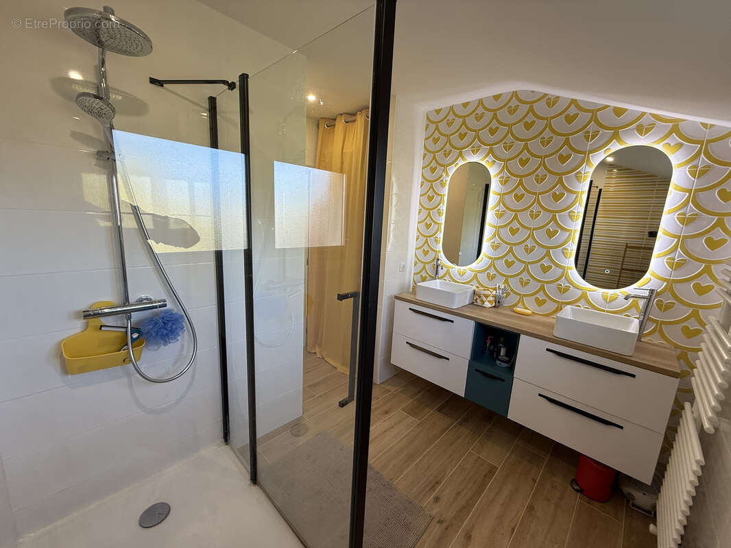 Maison à SAINT-SEBASTIEN-SUR-LOIRE