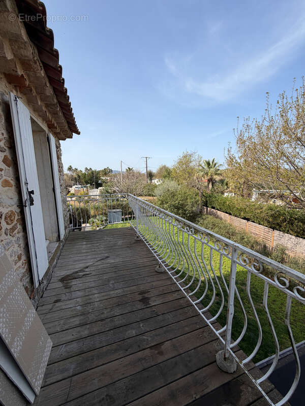 Appartement à HYERES