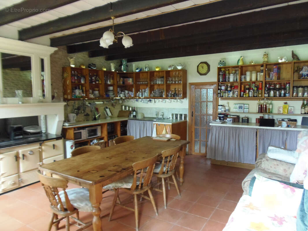 Maison à SAINT-DIZANT-DU-GUA