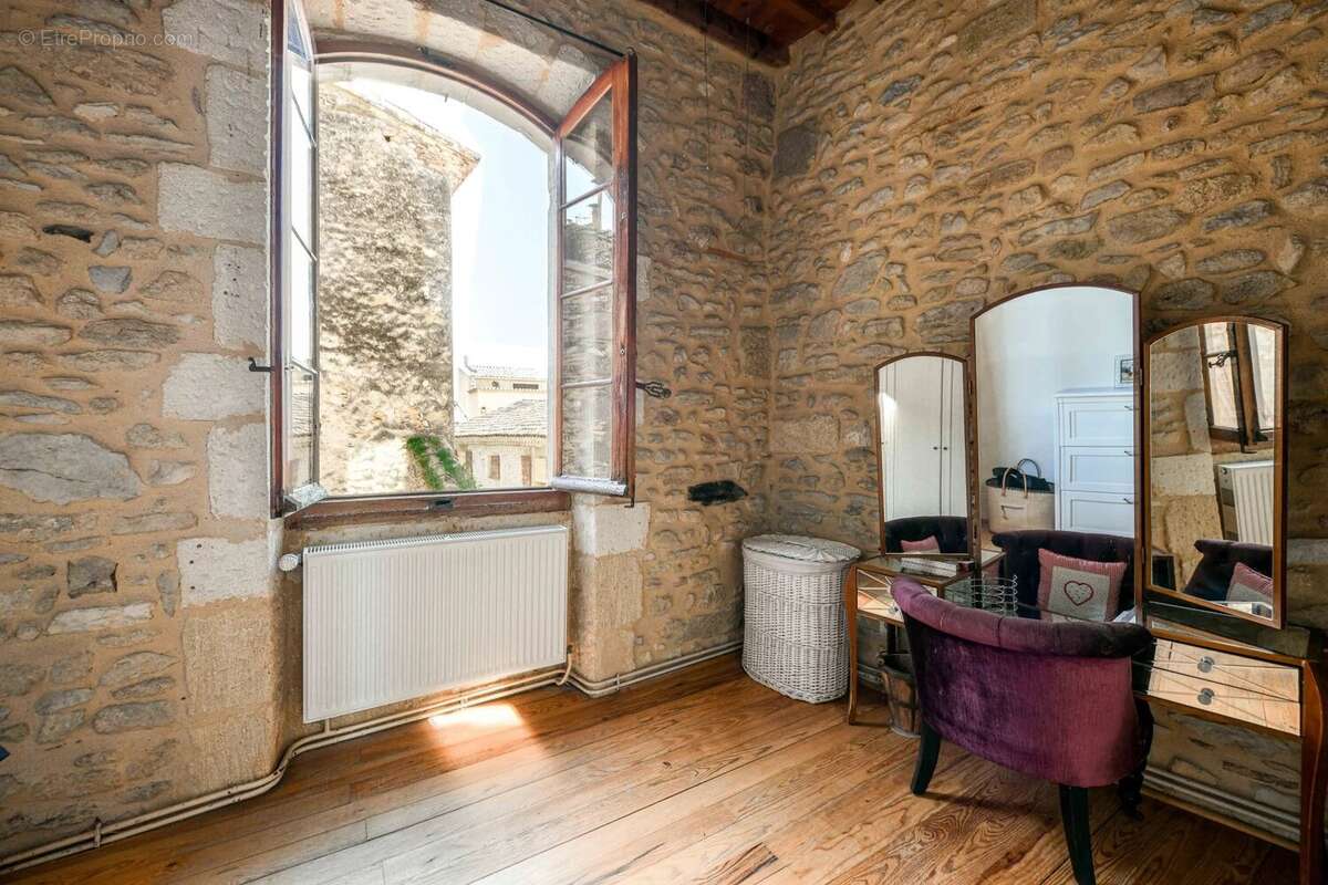 Maison à UZES