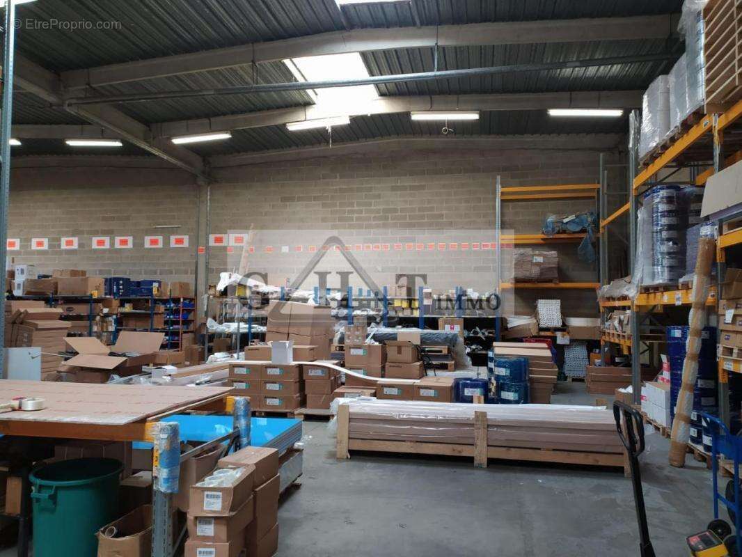 Commerce à TORCY