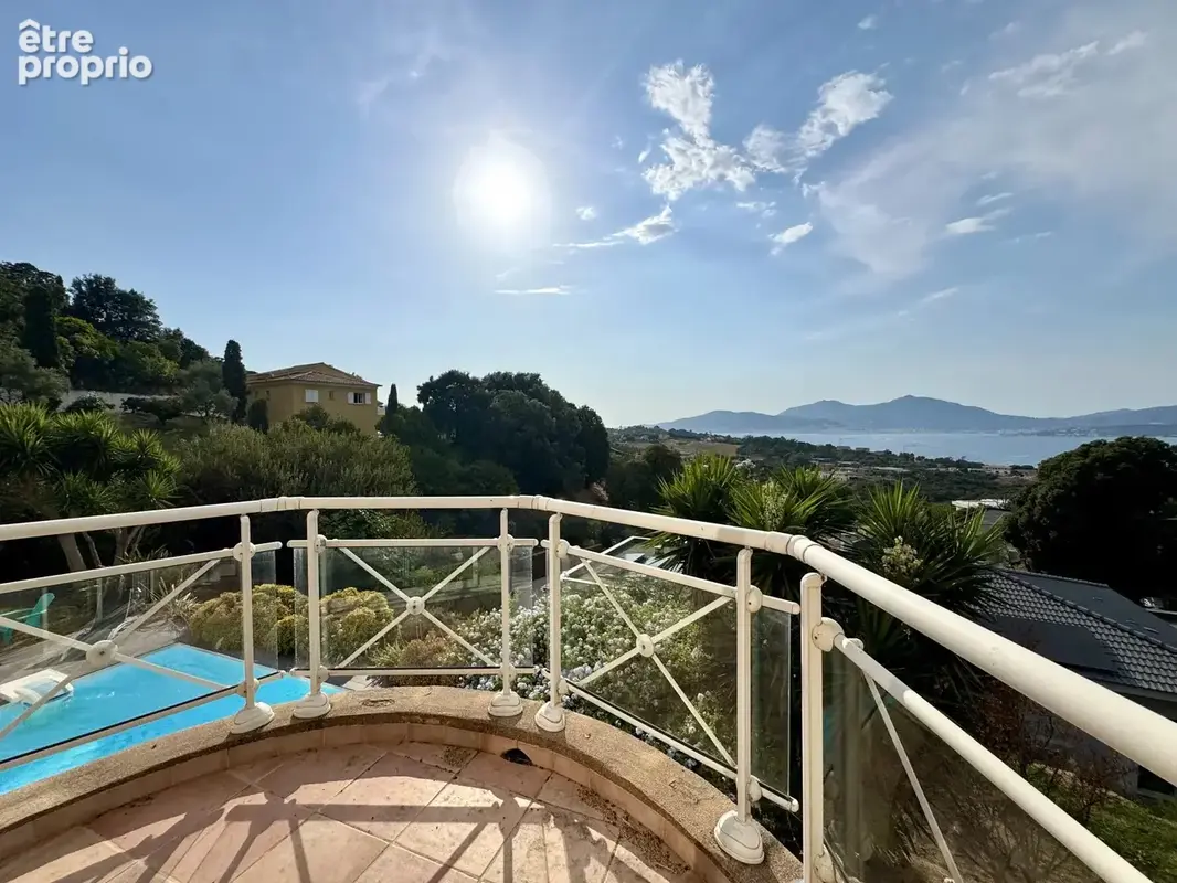 Porticcio – villa avec piscine et vue panoramique sur le golfe d’ajaccio - photo 17