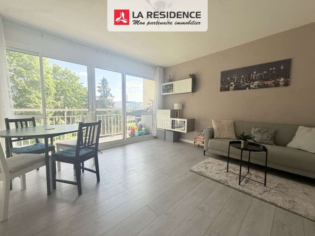 Appartement 63 m² à Velizy-Villacoublay  - photo 2
