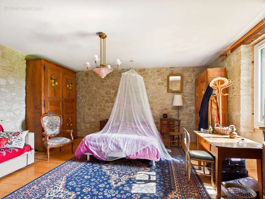 Maison à LAUZUN