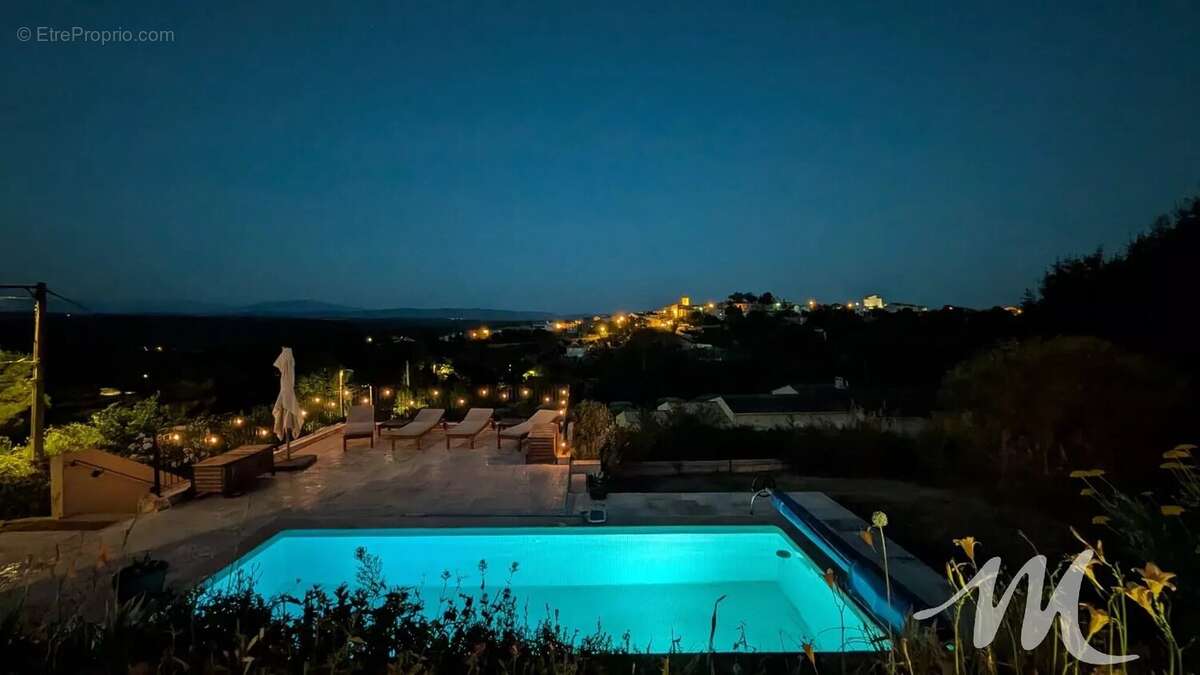Grande maison de Charme à vendre  à Montmeyan avec Piscine, garage, abri voiture - photo 25