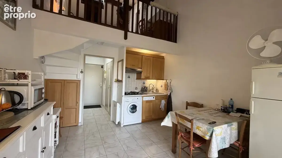 Viager Occupé – Duplex lumineux avec mezzanine + Garage PMR à Fréjus Plage - Homme de 71 ans - photo 4