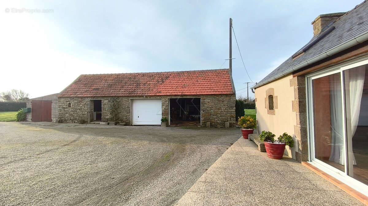 Maison à BRELES