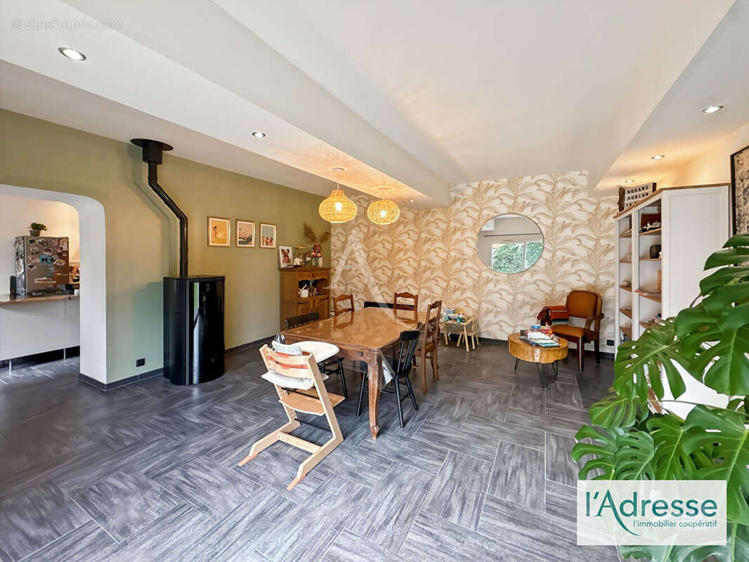 Maison à FRESNE-LE-PLAN