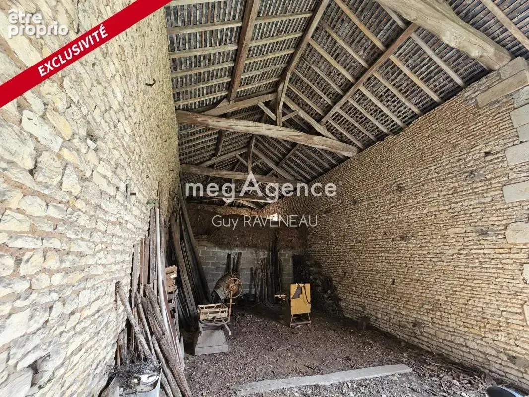 Belle longere avec 250 m² de dependances - photo 12