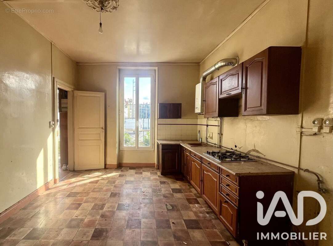 Maison 104 m² à Tarbes  - photo 2