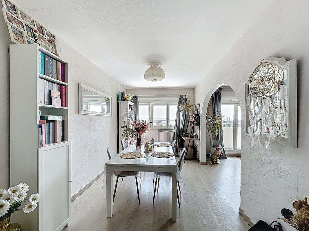 Appartement à SAINT-PRIEST