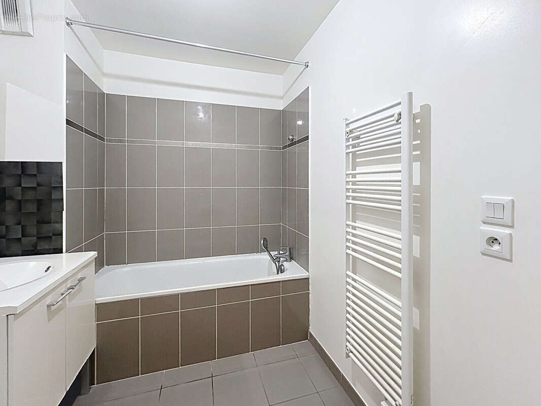Appartement Olivet 3 pièces en Rez de jardin - photo 4
