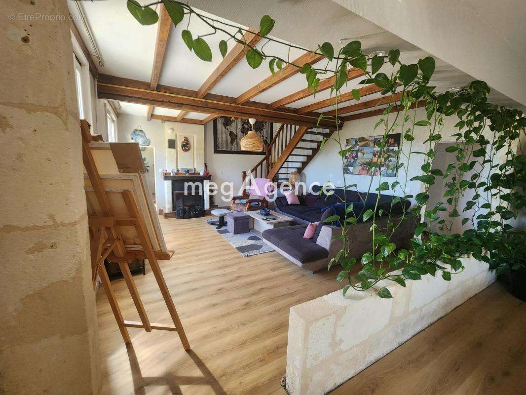 Maison à SAINT-ANDRE-DE-CUBZAC