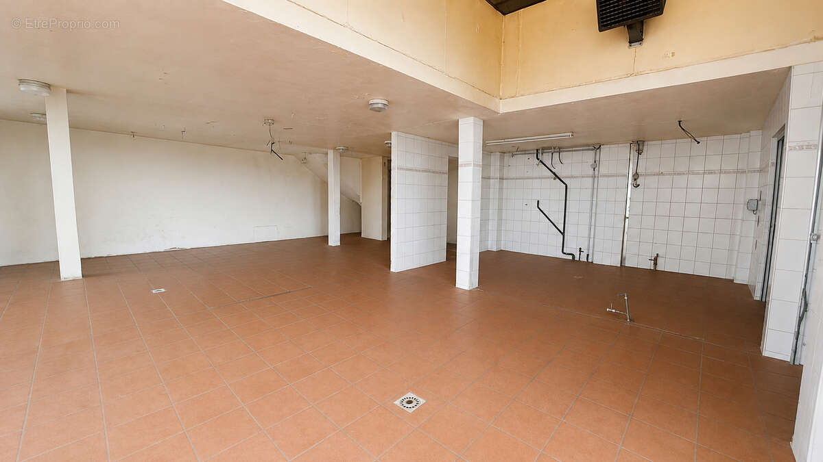 Entrepôt / local industriel Publier 370 m2 avec stationnement - photo 13