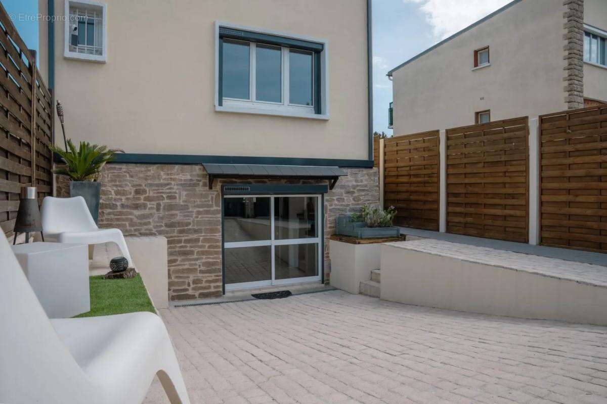 Maison rénovée 6 pièces 153 m² à Antony - photo 16
