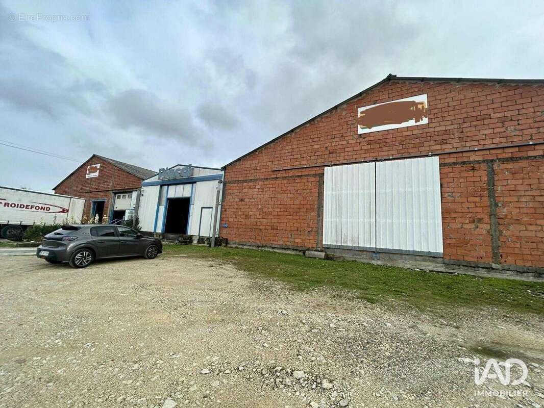 Photo 3 - Commerce à MEZIN