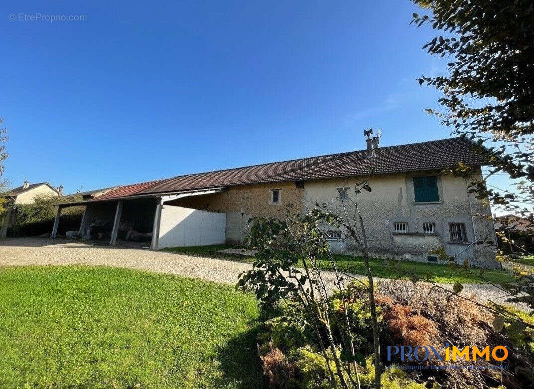Maison à COLOMBE