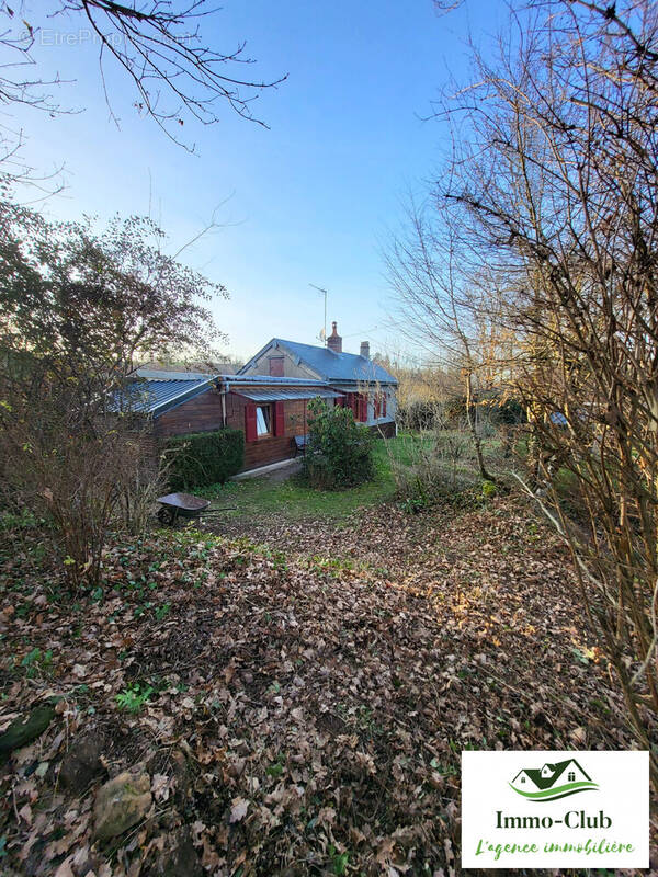 Maison à MONTIGNY-EN-MORVAN