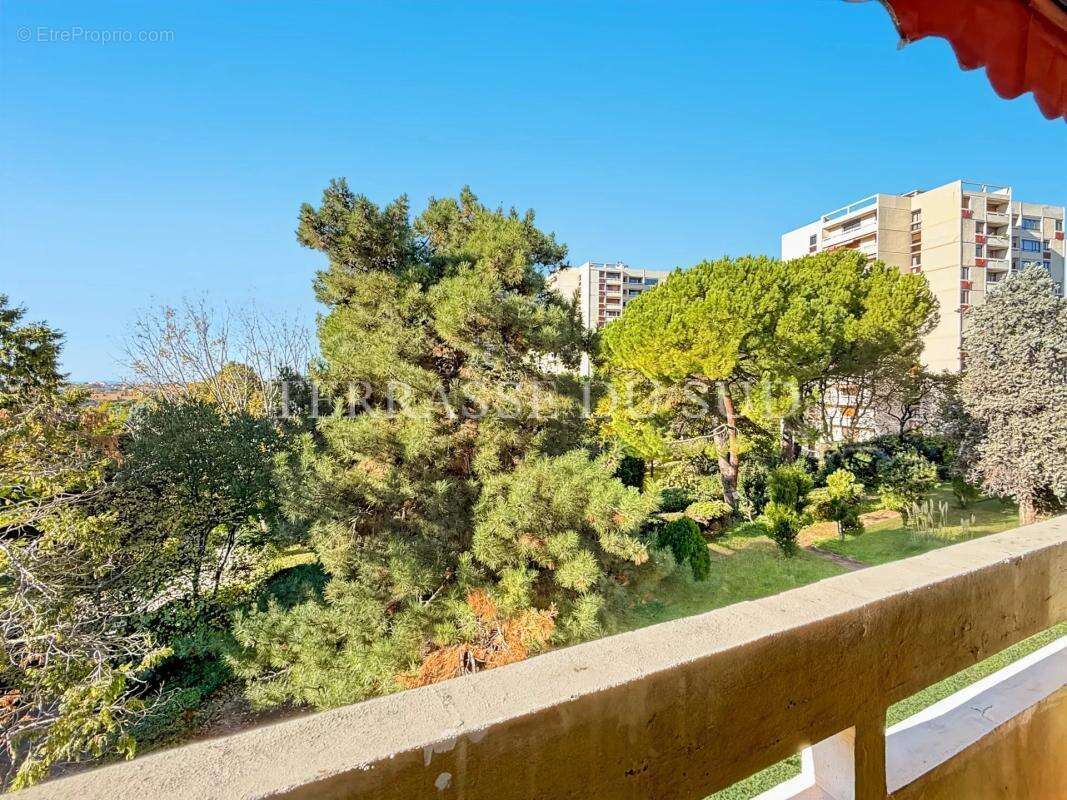 Appartement à MARSEILLE-12E