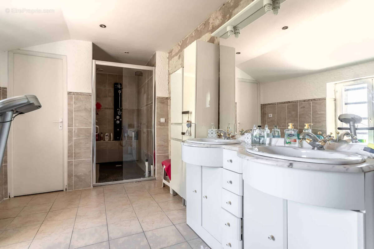 Country property - photo 25