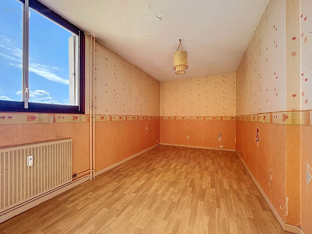 Appartement à CHENOVE